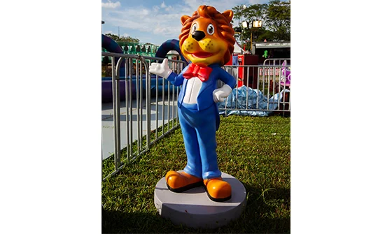 Suit Lion
